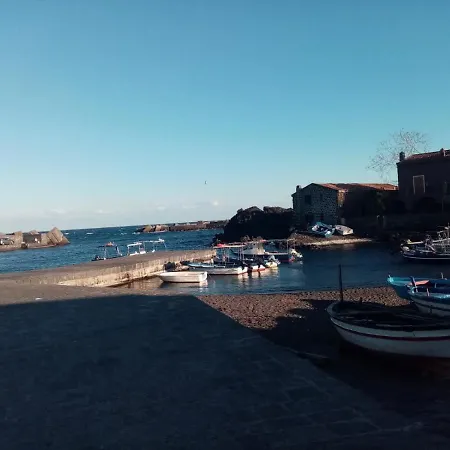 Casa Dei Nodi Pozzillo Bed & Breakfast *